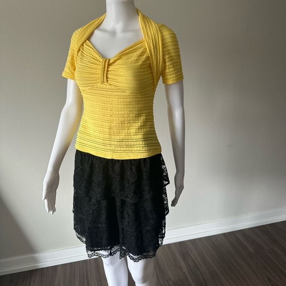 Y2K Yellow Betty Page Sweetheart Neckline 1950’s Retro Style Top With Ruching - Picture 4 of 10
